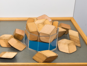 Ammann-rhombohedra-puzzle.png